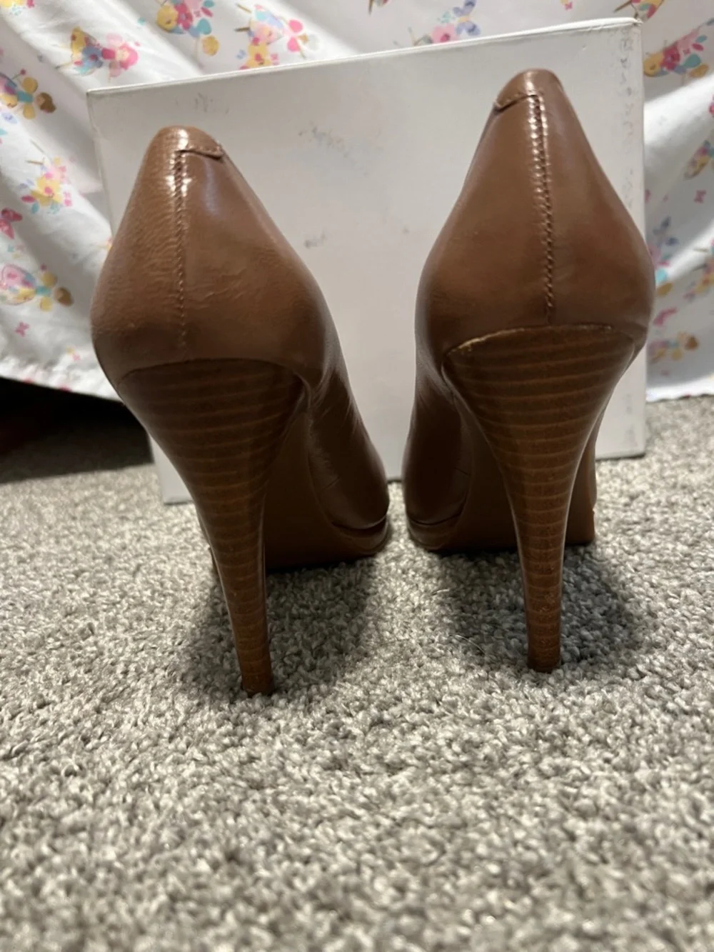 Nine West "Rocha" platform pumps - Picture 3 of 5